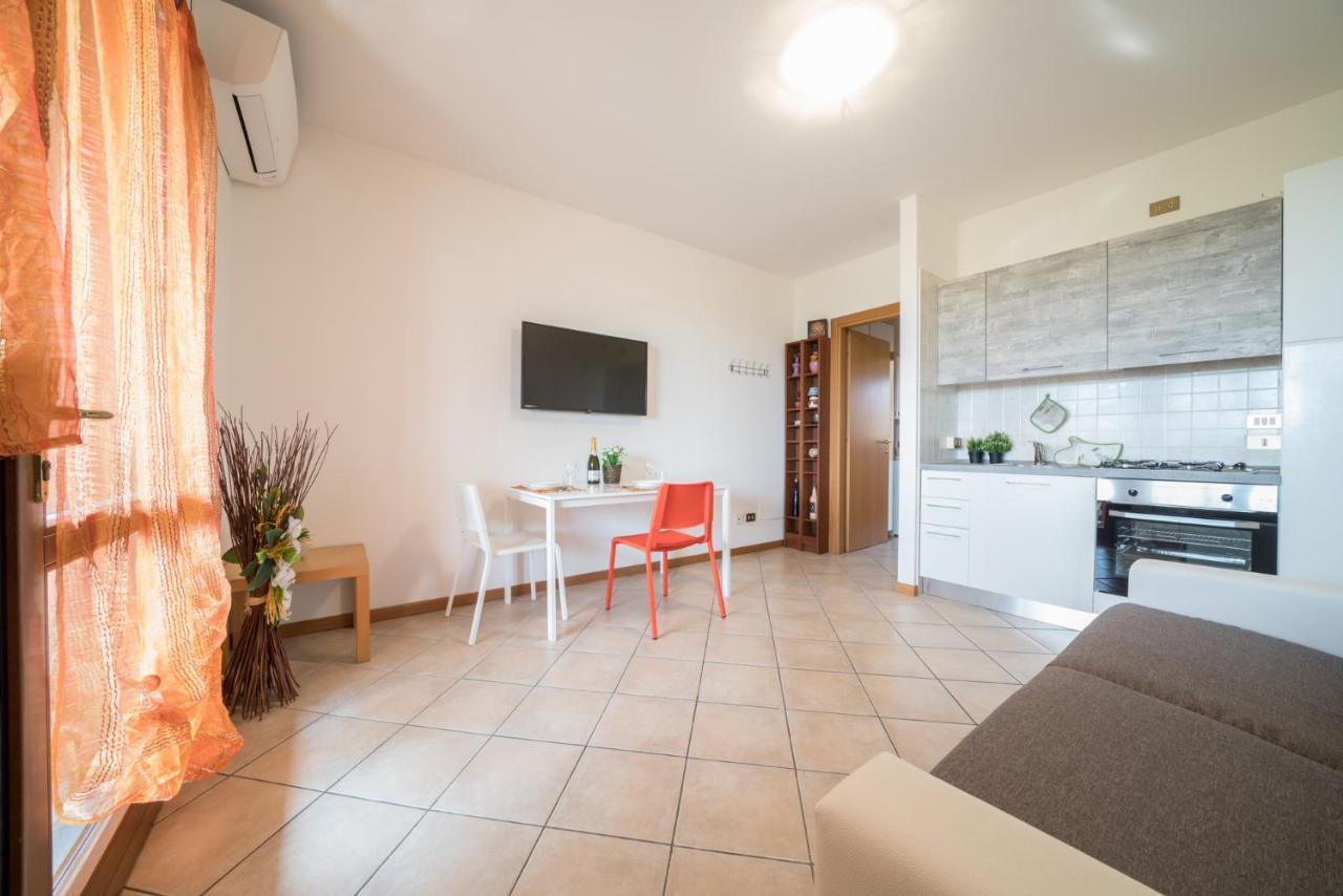 Gardappartamenti Cascinale Pool Desenzano del Garda Eksteriør bilde