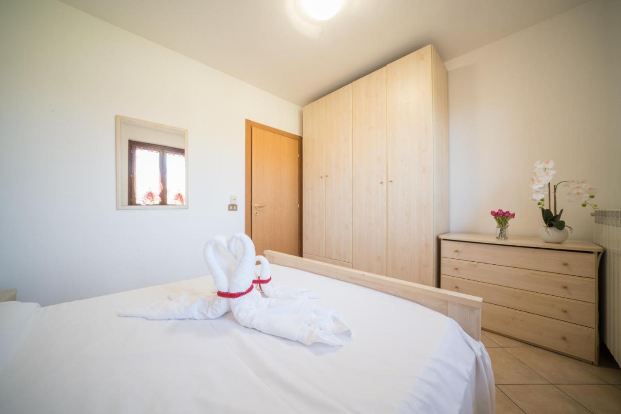 Gardappartamenti Cascinale Pool Desenzano del Garda Eksteriør bilde